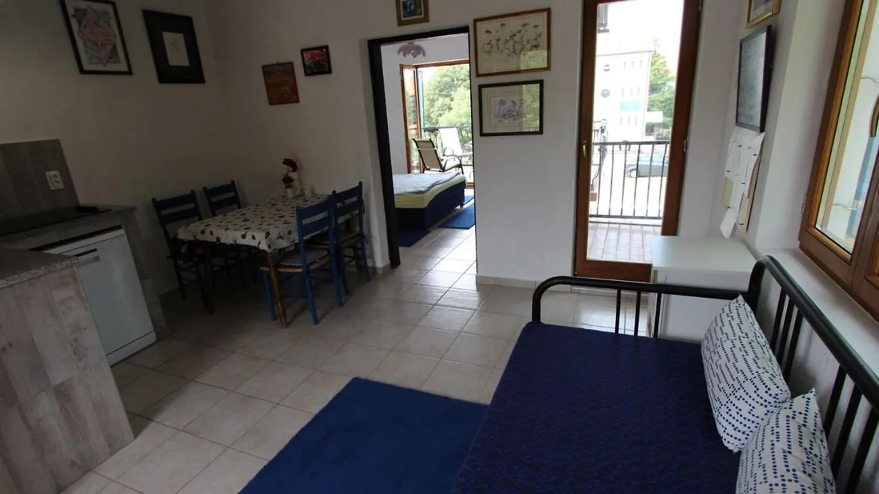 招待所 Apartments Lastavica 马林斯卡