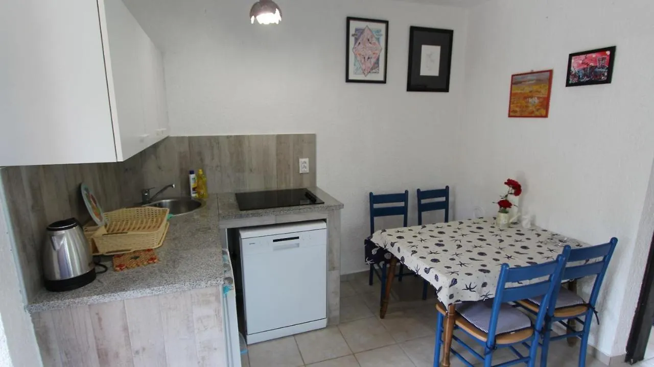 Apartments Lastavica 말린스카 0*,  크로아티아